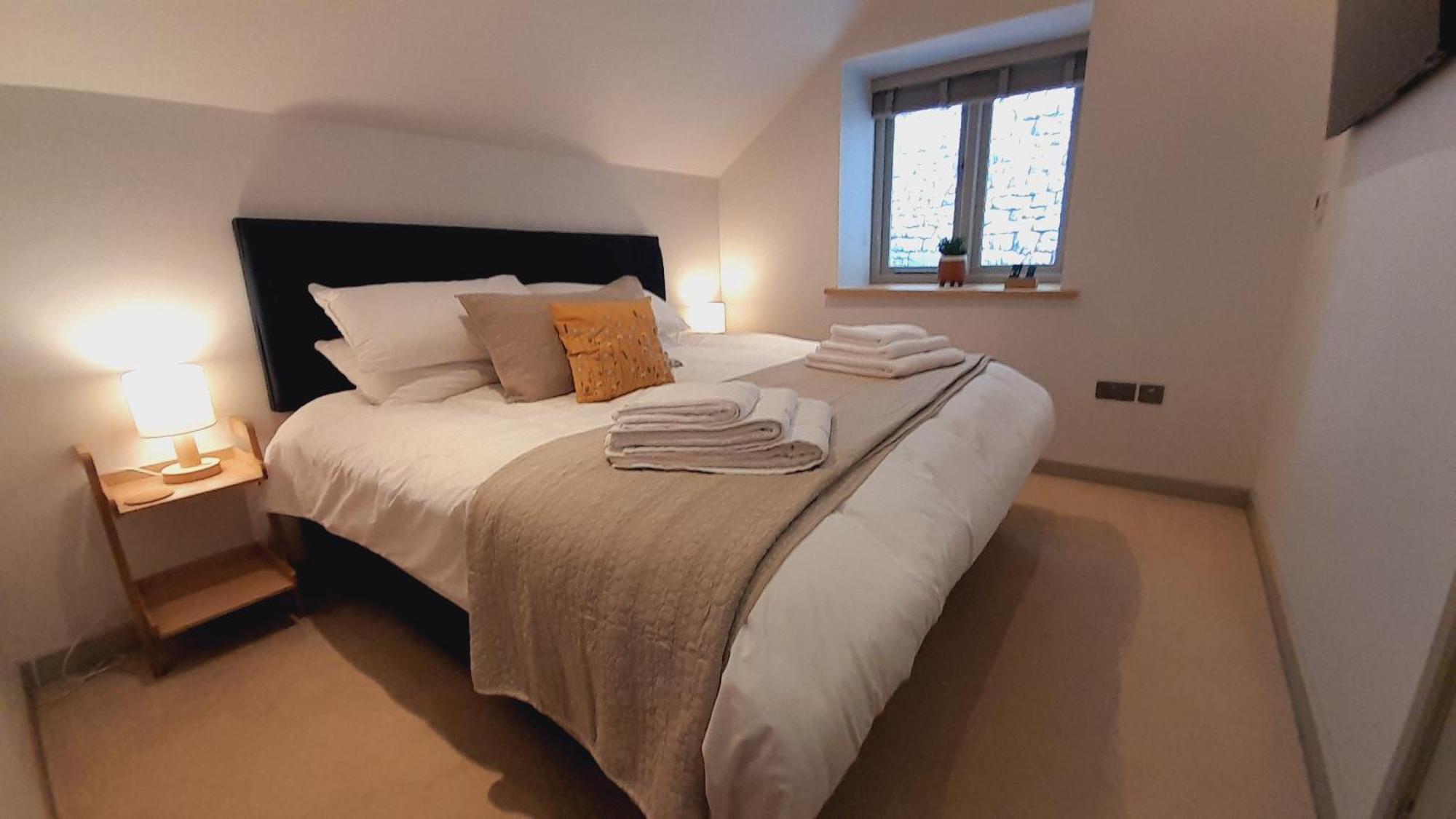 Luxury Barn Conversion Wells Eksteriør bilde